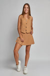 Conjunto Sienna de Chaleco y Falda Plisada