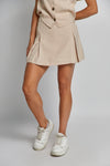 Conjunto Sienna de Chaleco y Falda Plisada